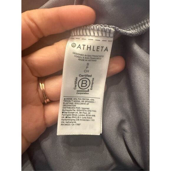 Athleta Gray Long Raglan Sleeve Crew Neck High Low Hem Pullover Sweater Small - Picture 5 of 6